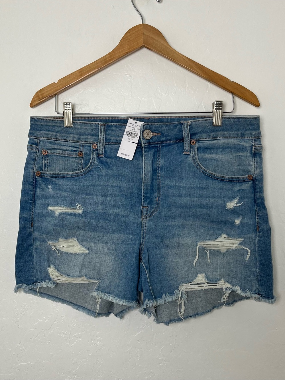 AE Next Level Stretch High Rise Distressed Straight Jean Shorts Size 14 NWT